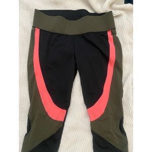 Plus size Ladies fitness capris
